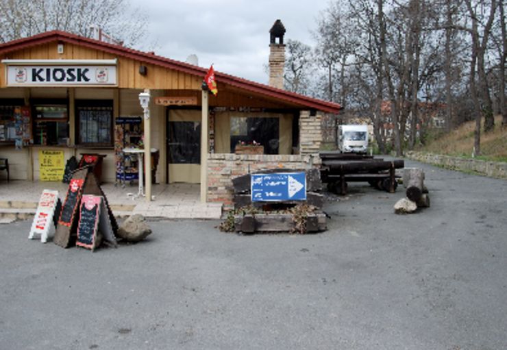 Parkplatz und Wohnmobilstellplatz " An den Barocken Gärten " in