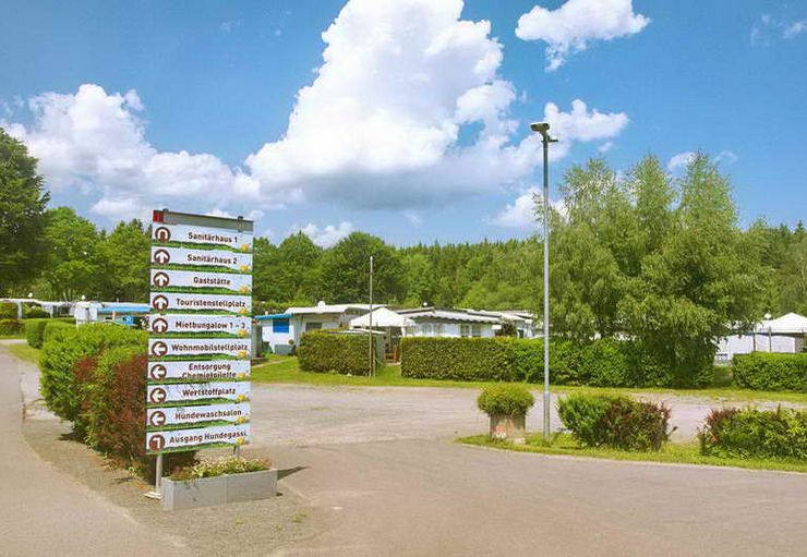 Motorhome parking at the campsite Paulfeld in Georgenthal – promobil