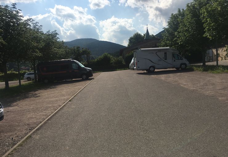 Motorhome parking on the Keltenweg in Sankt Martin – promobil